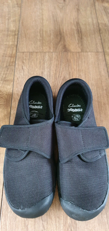 clarks plimsolls